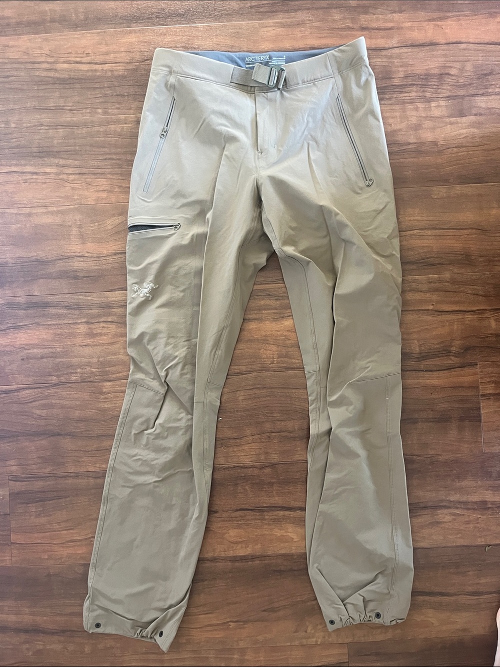 Arc'teryx women’s Khaki Technical Hiking Pants